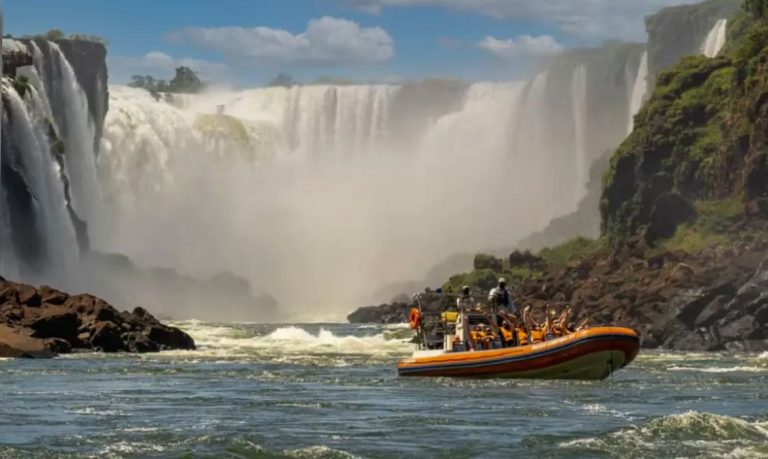 Acidente com barco nas Cataratas do Iguaçu deixa turista holandês de 26 anos morto