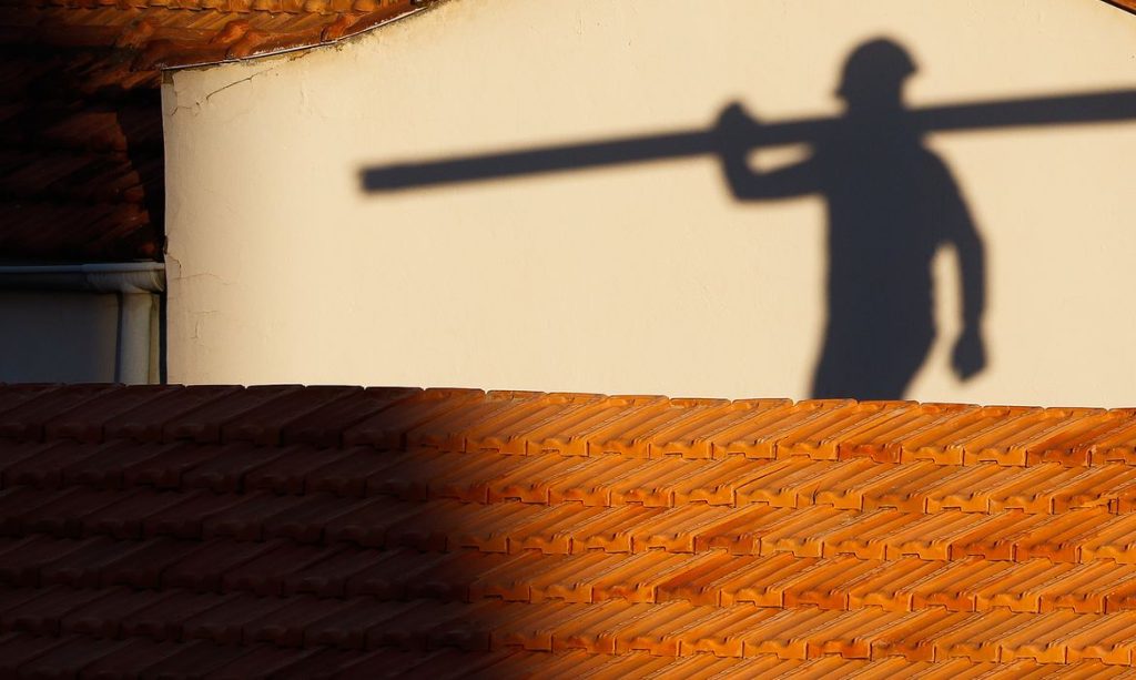 Acidentes de trabalho no Brasil superam 1,8 milhão de casos desde 2023 com foco em jovens
