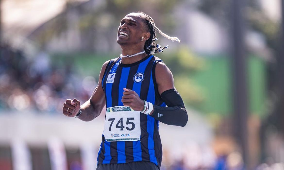 Alison dos Santos brilha no Troféu Brasil com melhor marca mundial de 2026