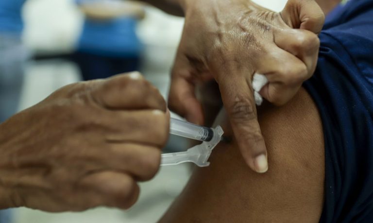 São Paulo inicia campanha de multivacinação para atualizar cadernetas