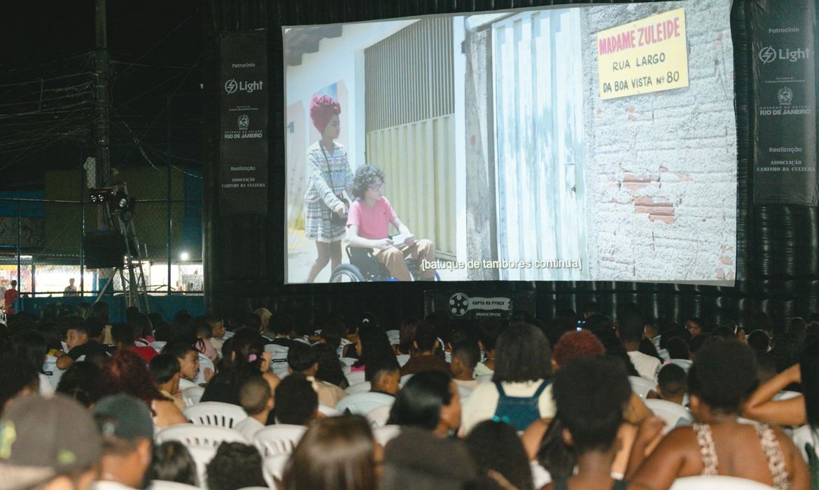 Circuito de cinema gratuito leva curtas-metragens a dez localidades do Rio de Janeiro