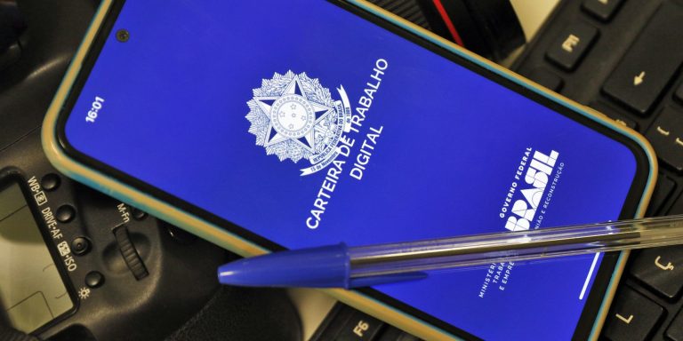 Desemprego recua no Brasil e 11 estados operam abaixo da média nacional