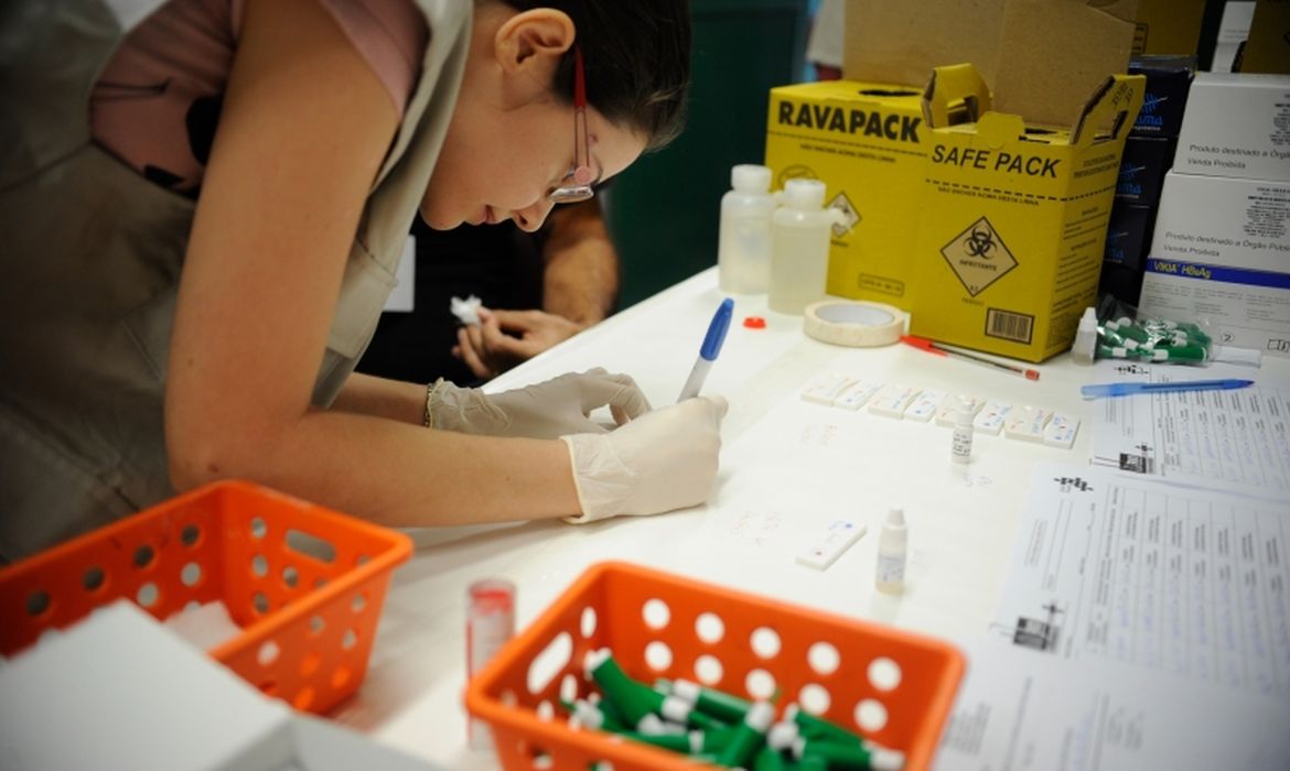Estudo detalha panorama das hepatites virais no Brasil após análise de uma década