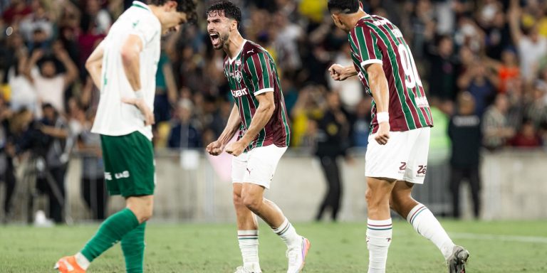 Fluminense vira sobre o Palmeiras no Maracanã, quebra jejum e se mantém no G-5 do Brasileiro