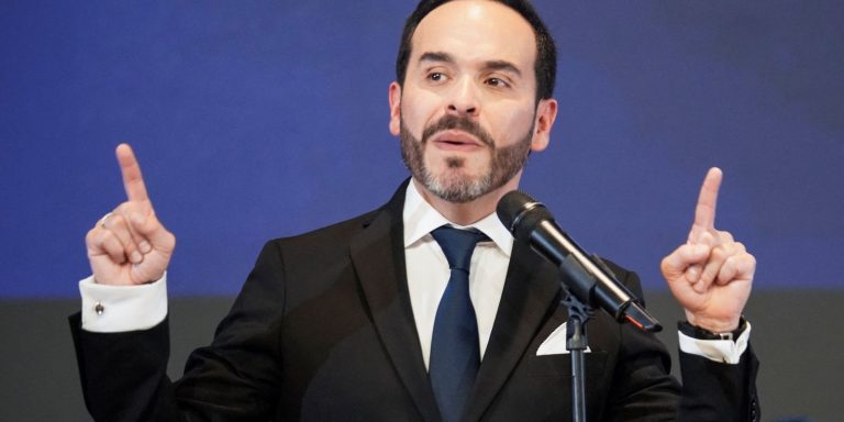 Governo da Colômbia encerra jornalismo em emissoras vinculadas ao Acordo de Paz