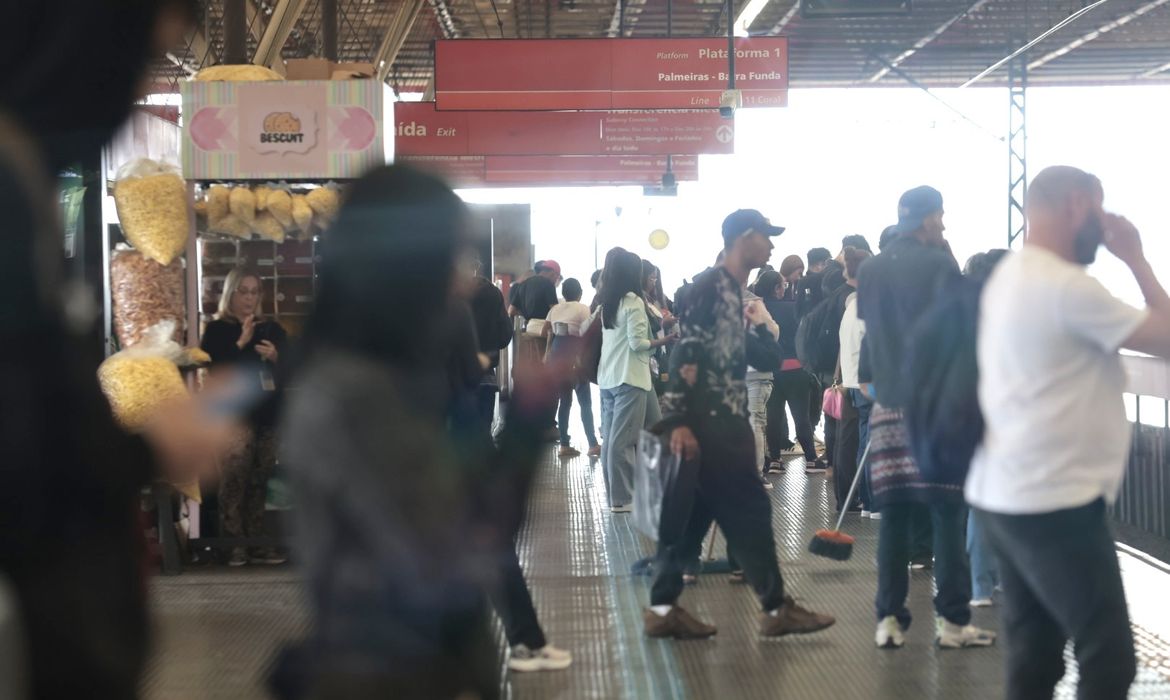 Greve dos ferroviários da CPTM continua por falta de garantias trabalhistas em São Paulo