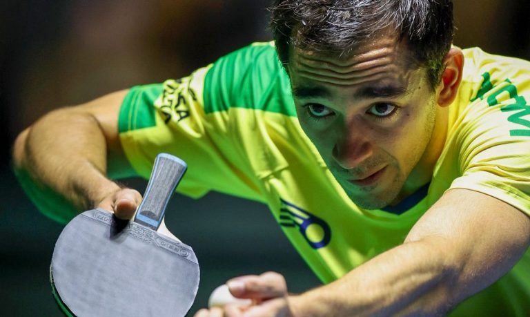 Hugo Calderano enfrenta Félix Lebrun nas quartas de final do Europe Smash