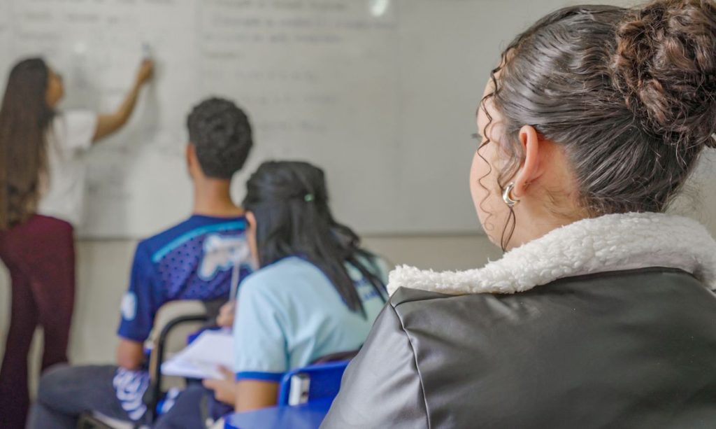 Ideb 2025 registra maior evolução da educação básica em duas décadas