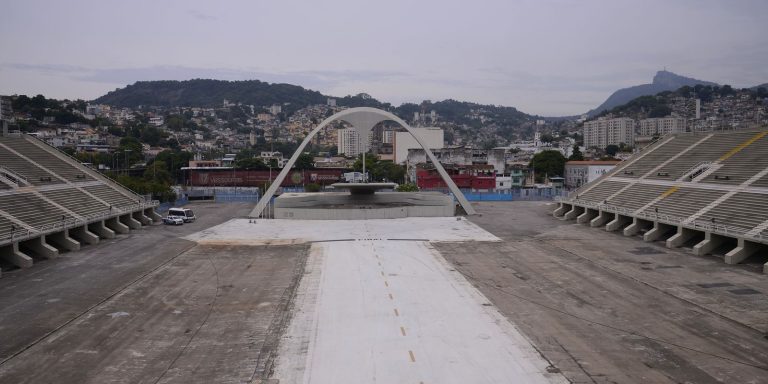 Liesa abre bilheteria para o Carnaval 2027 na Sapucaí com guia de preços e desfiles