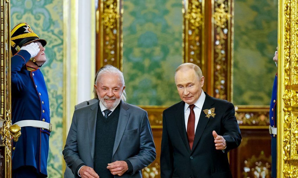 Lula e Putin discutem ampliação comercial e impasses na geopolítica global