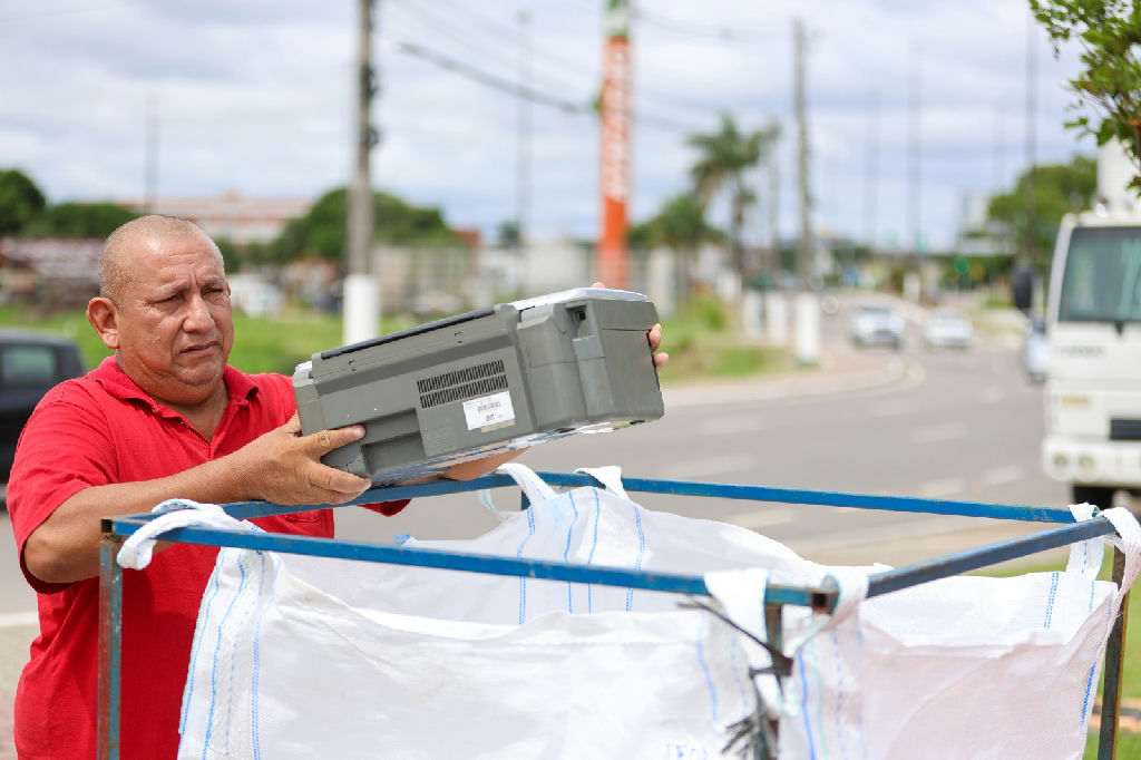 Manaus expande rede de coleta para descarte correto de lixo eletrônico