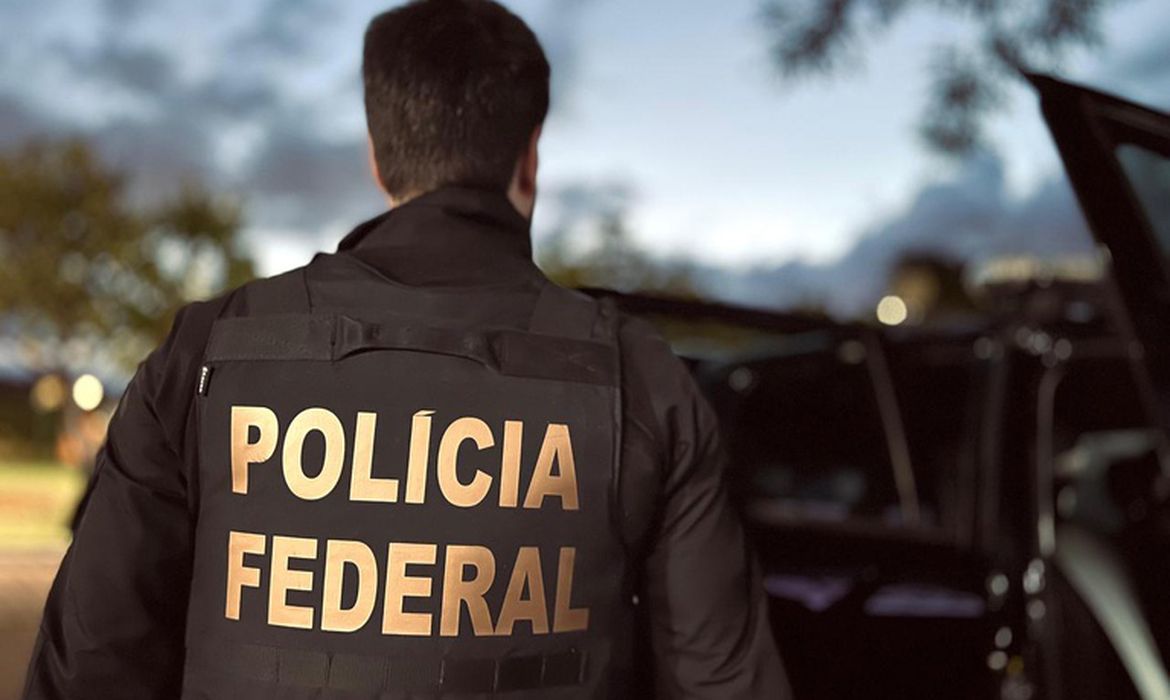 Polícia Federal endurece regras para controle de produtos químicos no Brasil