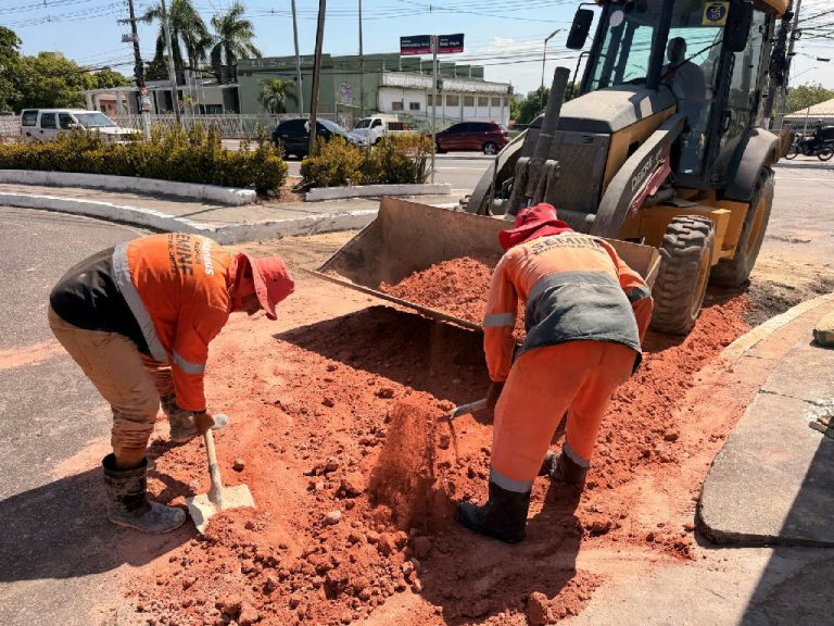Prefeitura de Manaus realiza obra emergencial em galeria na zona Centro-sul