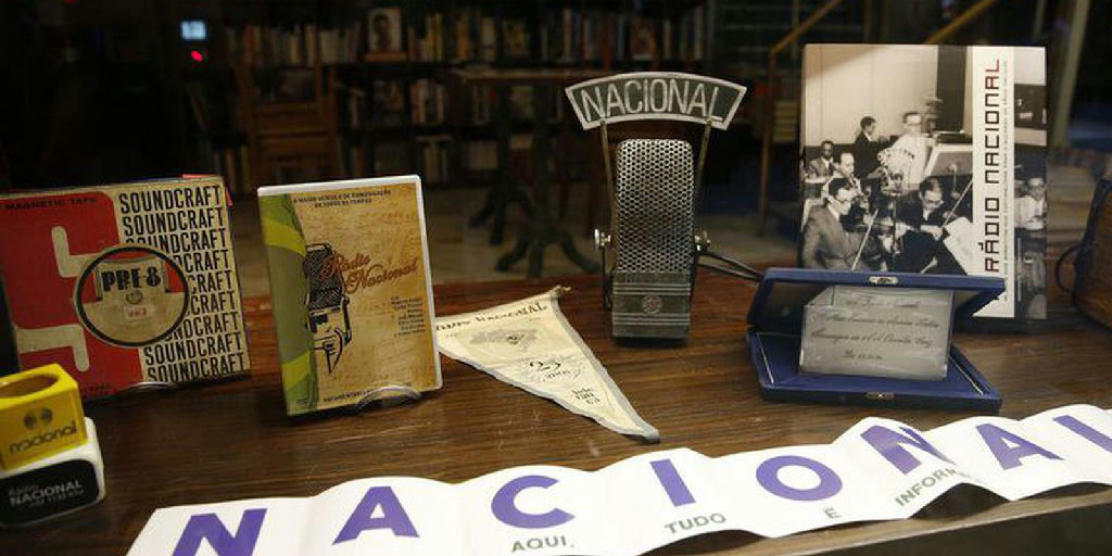 Rádio Nacional FM de Brasília celebra meio século de história com programação especial