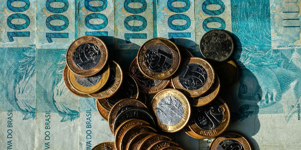 Salário mínimo 2027 deve subir para R$ 1.741 segundo proposta orçamentária do governo