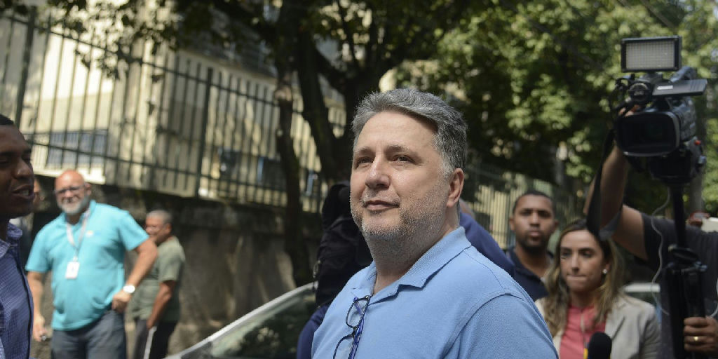 Tre-rj barra propaganda e participação de Garotinho em debates eleitorais