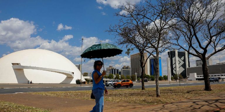 Calor acima da média e chuvas irregulares definem o clima de outubro no Brasil