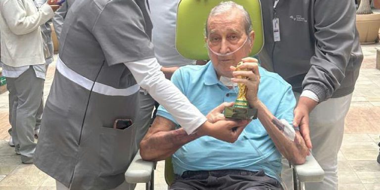 Carlos Alberto Parreira recebe alta hospitalar após 80 dias de internação