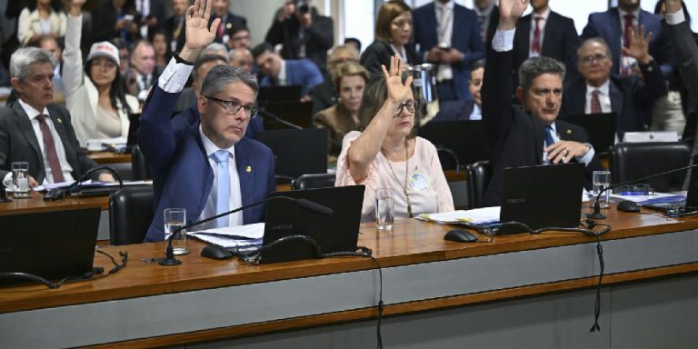 Comissão do Senado dá aval à PEC que integra forças de segurança contra o crime organizado