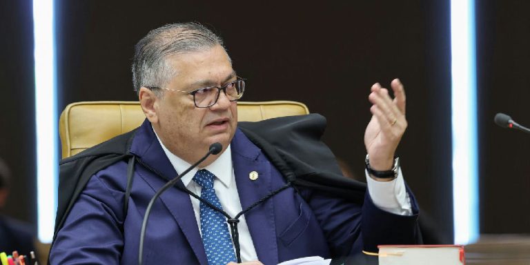 Dino e Zanin defendem julgamento conjunto de casos envolvendo Moraes e Mendonça no STF