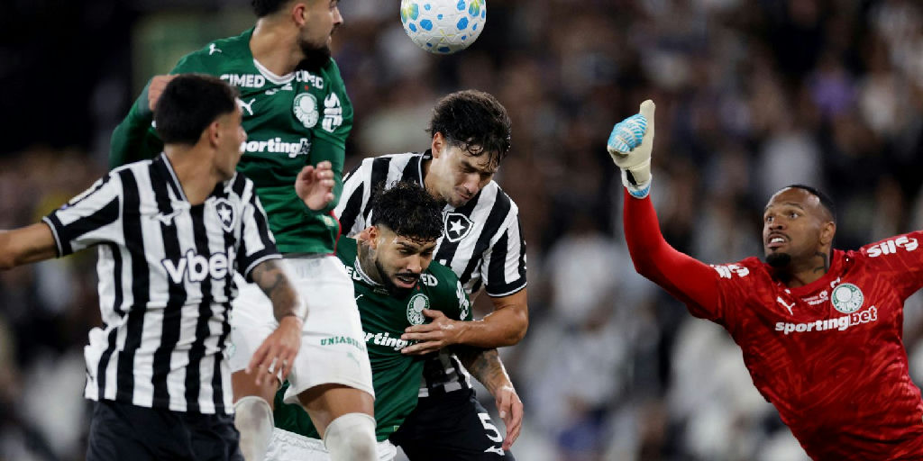 Empate entre Botafogo e Palmeiras consolida Flamengo na liderança do Brasileirão