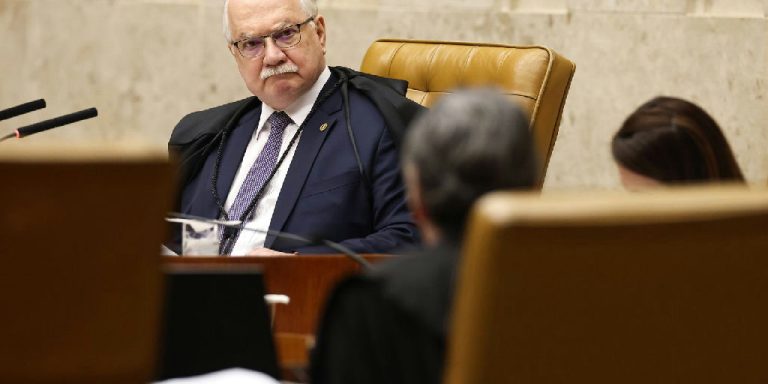 Fachin cancela sessão do STF em meio a crise institucional entre ministros