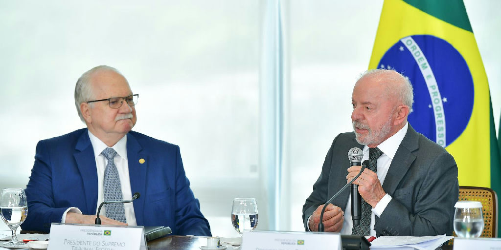 Fachin reafirma legalidade no STF e nega atalhos diante de crise institucional