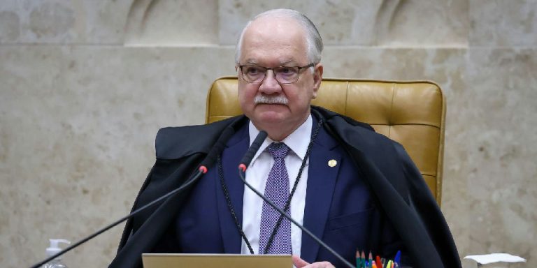 Fachin suspende julgamento no STF sobre publicações de Nossa Senhora Aparecida