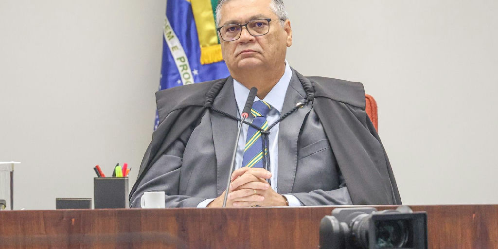 Flávio Dino anula decisão de Mendonça e autoriza post sobre Nossa Senhora Aparecida