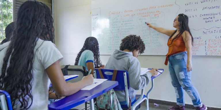 Governo do DF autoriza aulas normais em colégios particulares sem seções eleitorais em outubro