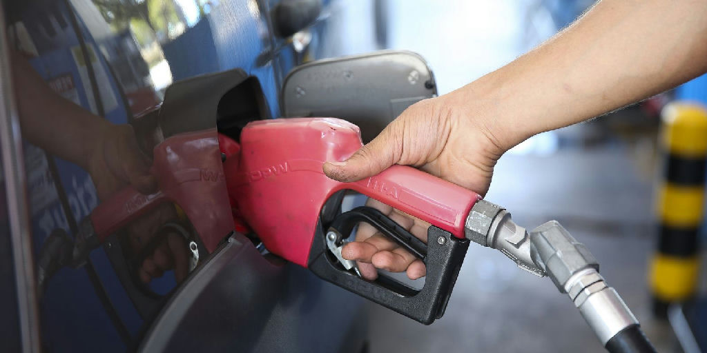 Governo federal planeja prorrogar subsídio de R$ 2,12 ao diesel por mais 30 dias