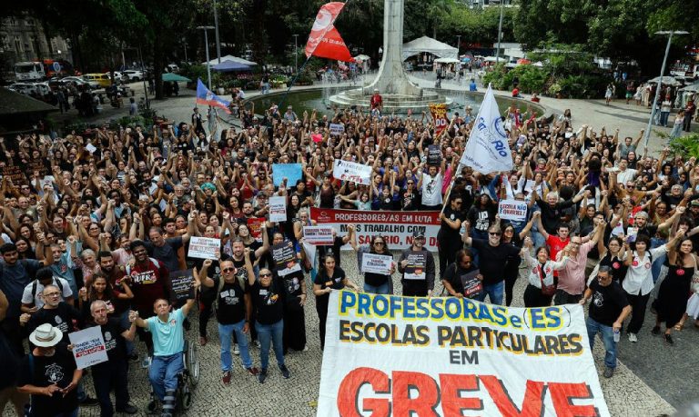 Greve de professores paralisa escolas particulares no Rio de Janeiro
