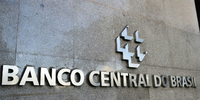 Mercado financeiro revisa projeção da inflação para 5% em 2026