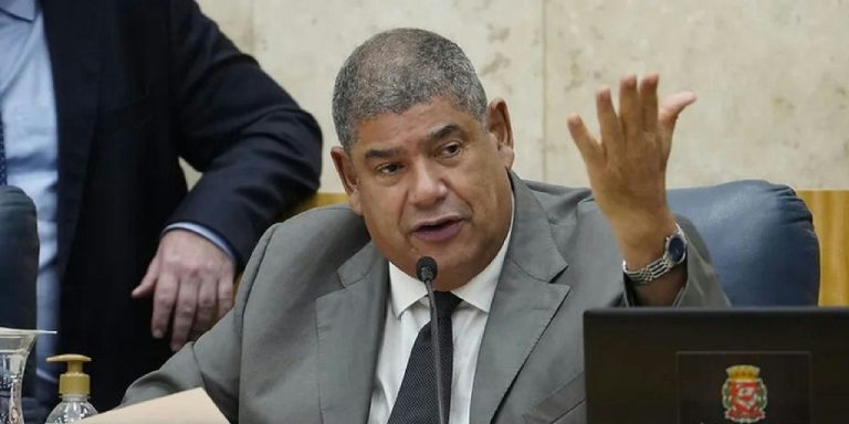 Milton Leite se apresenta à polícia em Mogi das Cruzes após investigação sobre PCC nos transportes