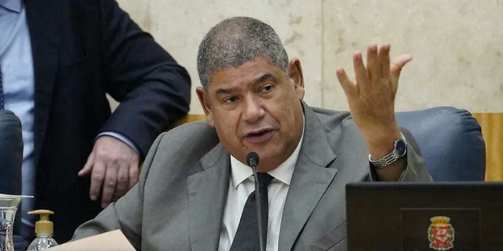 Milton Leite se apresenta à polícia em Mogi das Cruzes após investigação sobre PCC nos transportes