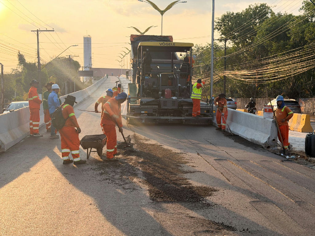 Pavimentação da alça viária do complexo Passarão avança em Manaus