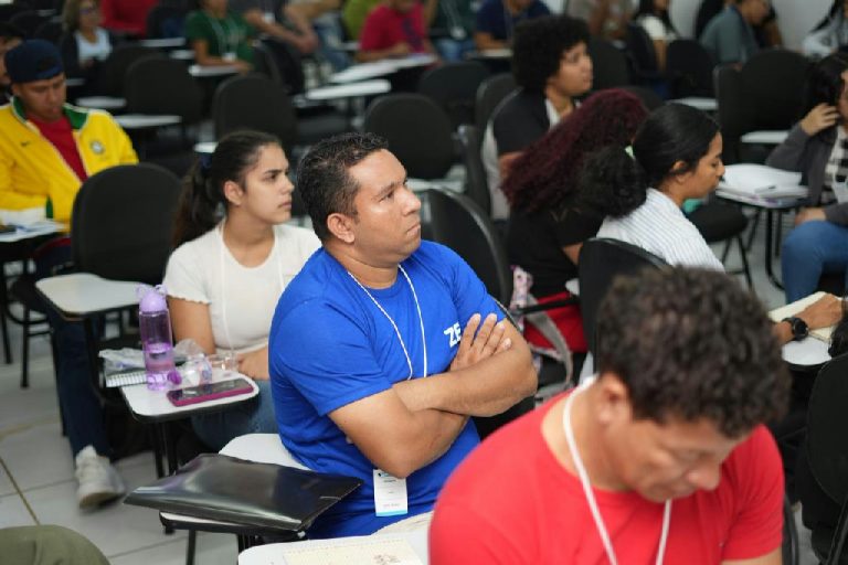 Prefeitura de Manaus oferece 100 vagas em curso gratuito de barbearia para incentivar renda