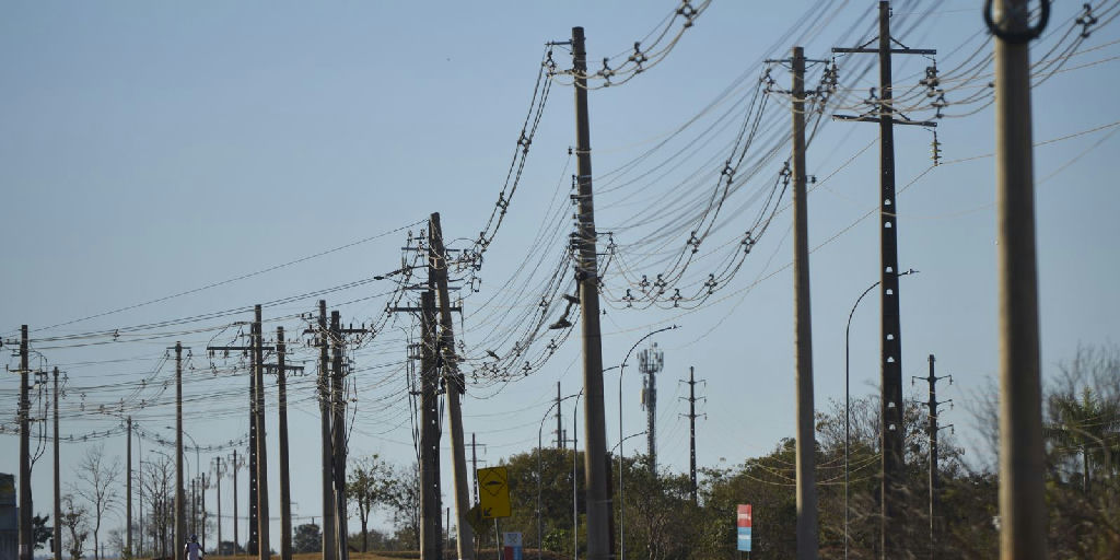 Prejuízo com furto de fios de cobre chega a R$ 69 milhões e leva Rio a fechar ferros-velhos