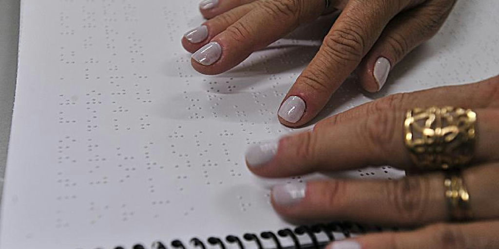 Reabilitação visual no Brasil: rede de centros especializados e o papel da inteligência artificial