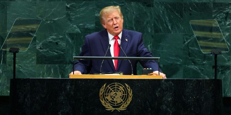 Trump reafirma ameaça de intervenção militar na América Latina durante discurso na ONU