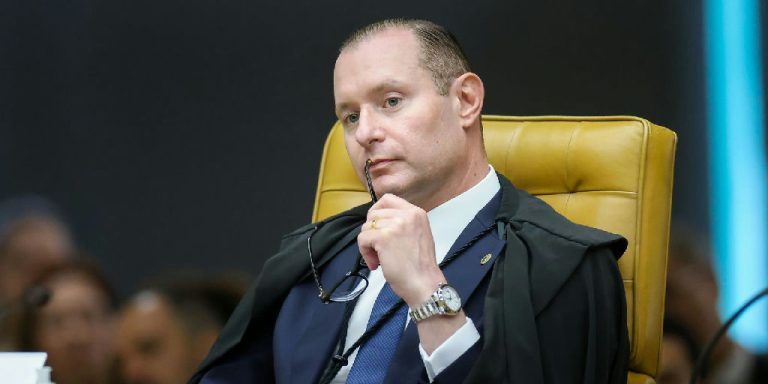 Zanin defende análise conjunta de condutas de Moraes e Mendonça no STF