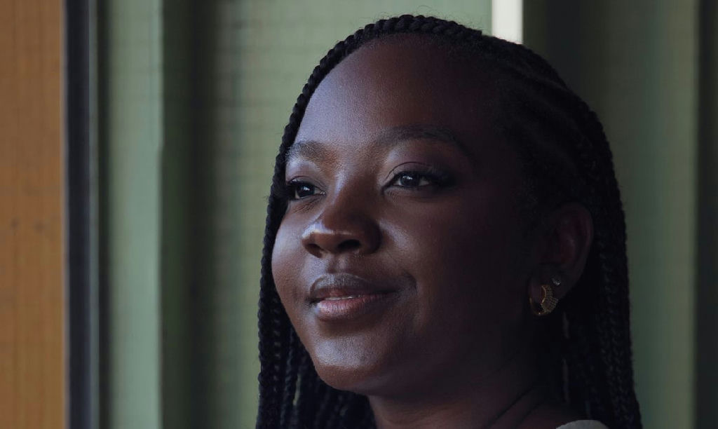 Ana Elisa, deputada eleita de 21 anos, recebe escolta após sofrer ameaças na campanha
