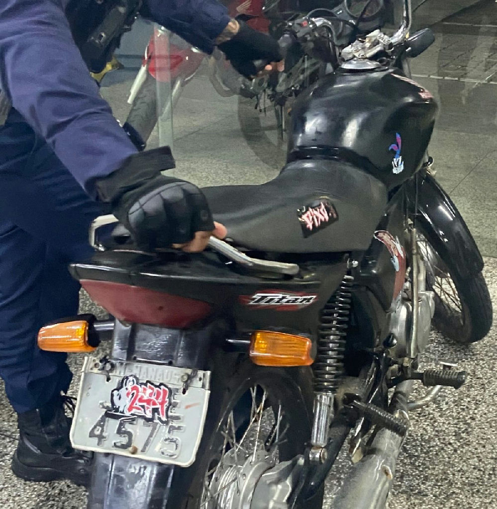Apreensão de moto adulterada e prisão por furto marcam ações da Guarda em Manaus