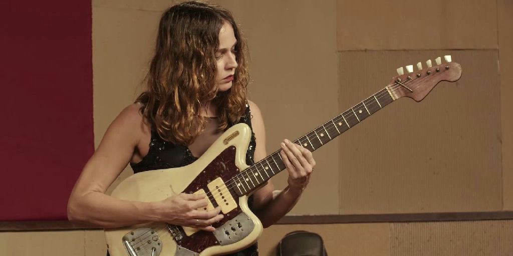 Brasil zera imposto de importação para instrumentos musicais e máquinas de costura