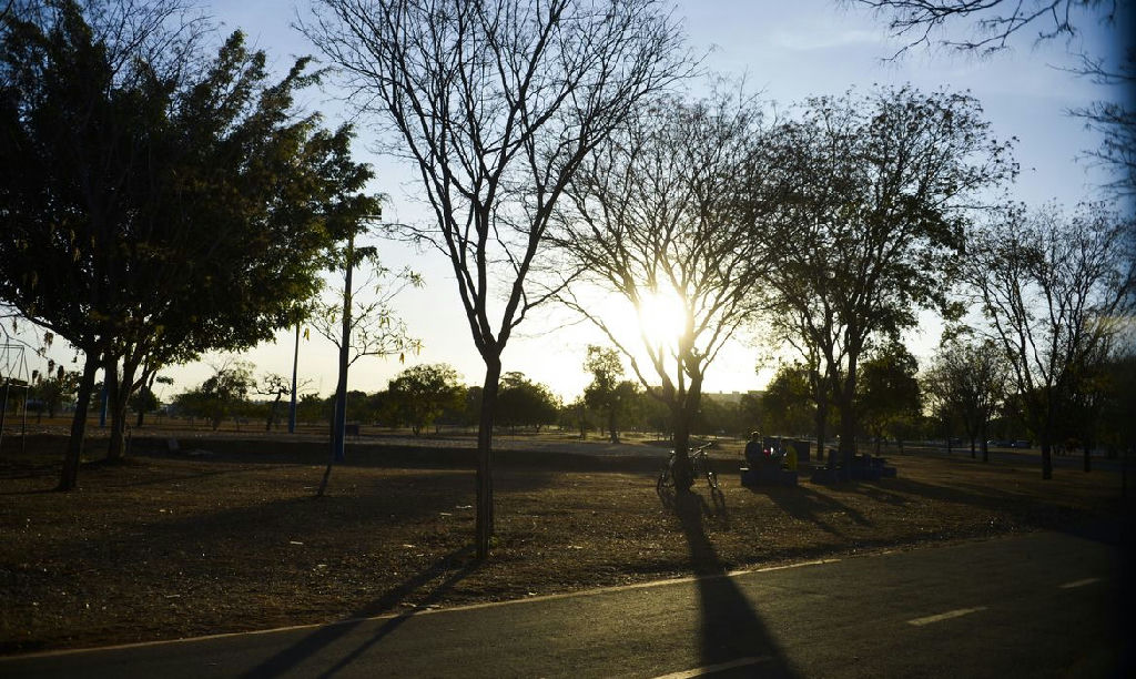Calor extremo e tempestades marcam a previsão do tempo no Brasil