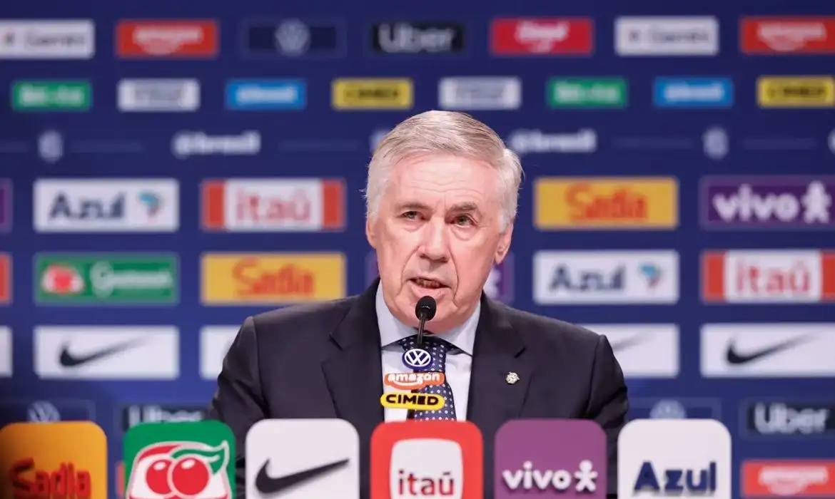 Carlo Ancelotti anuncia lista de convocados da seleção brasileira para amistosos de fim de ano