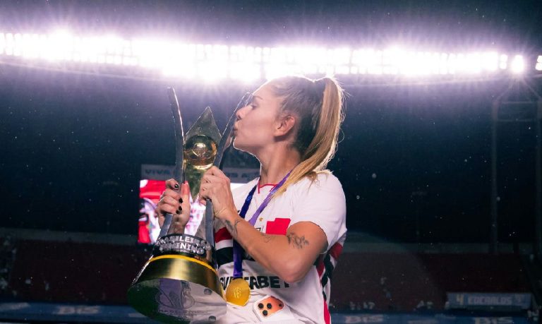 Carol Gil é convocada para a seleção brasileira após título do Brasileirão