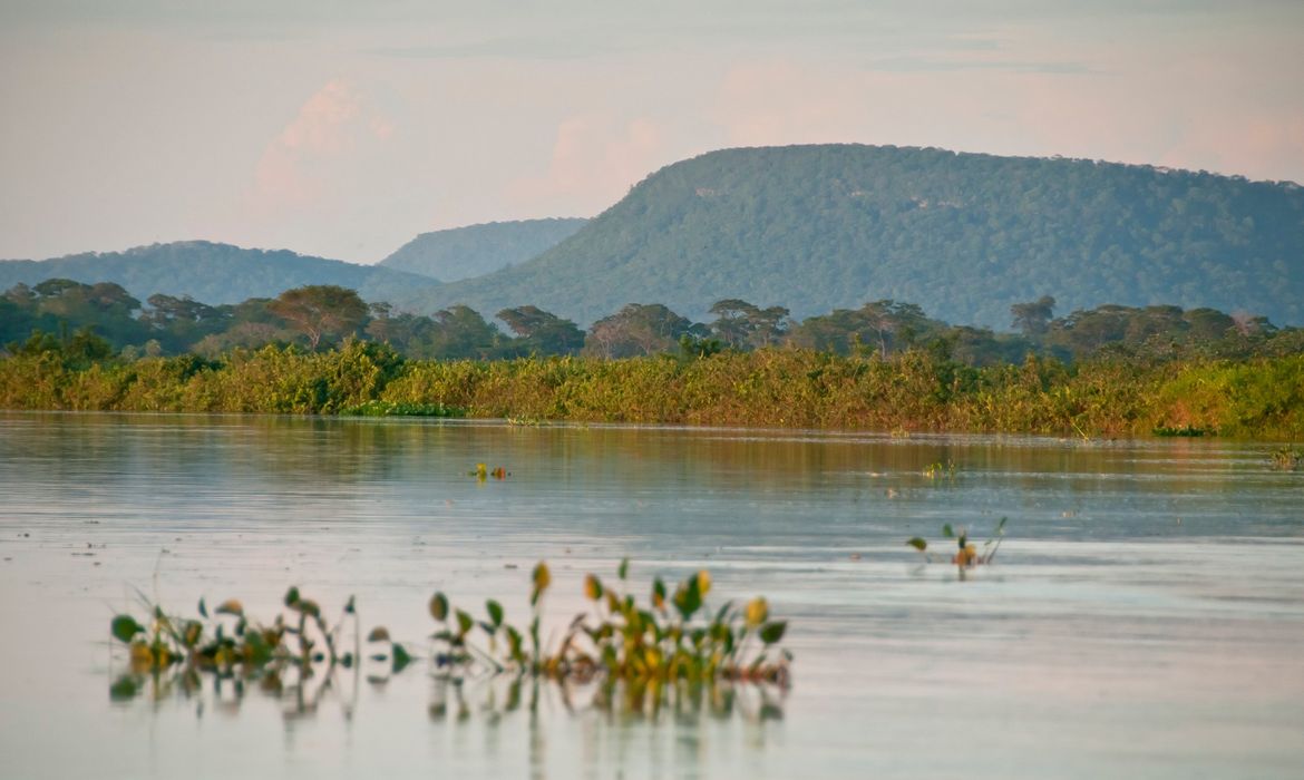 Chuva marca o encerramento da semana em grande parte do território nacional