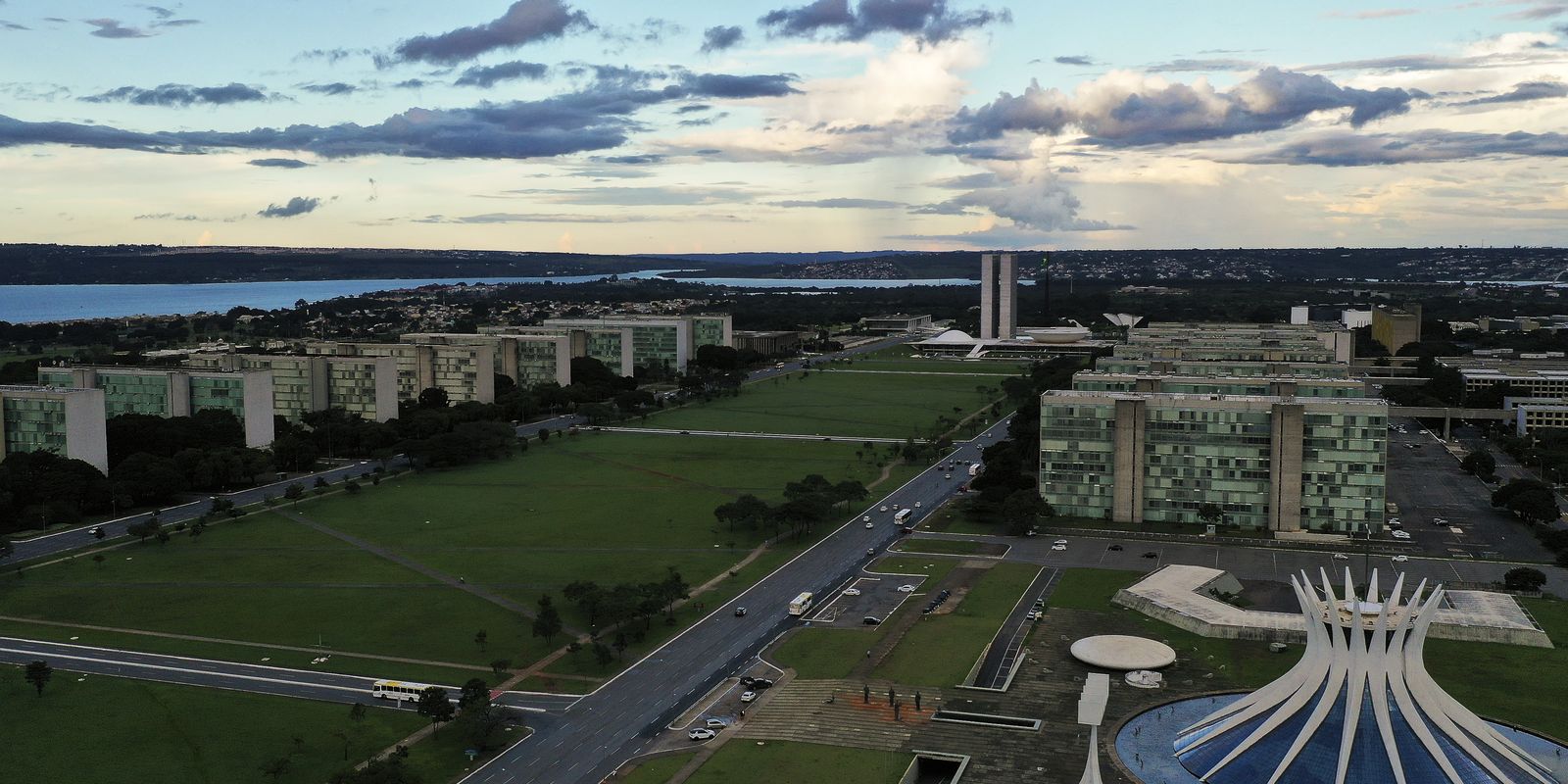 Eleições revelam visões opostas sobre privatizações e máquina pública
