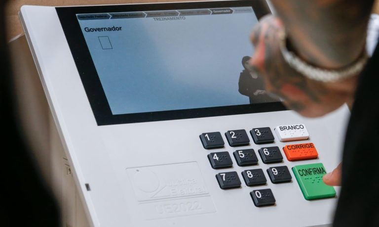 Eleitor deve consultar local de votação antes de ir à urna